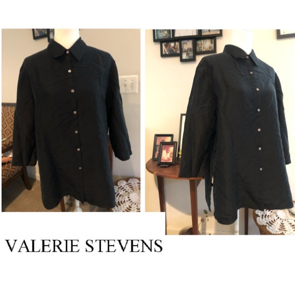 Valerie Stevens Button Down Top